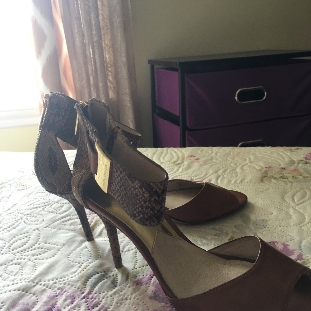 Heel mk - Picture 3 of 4